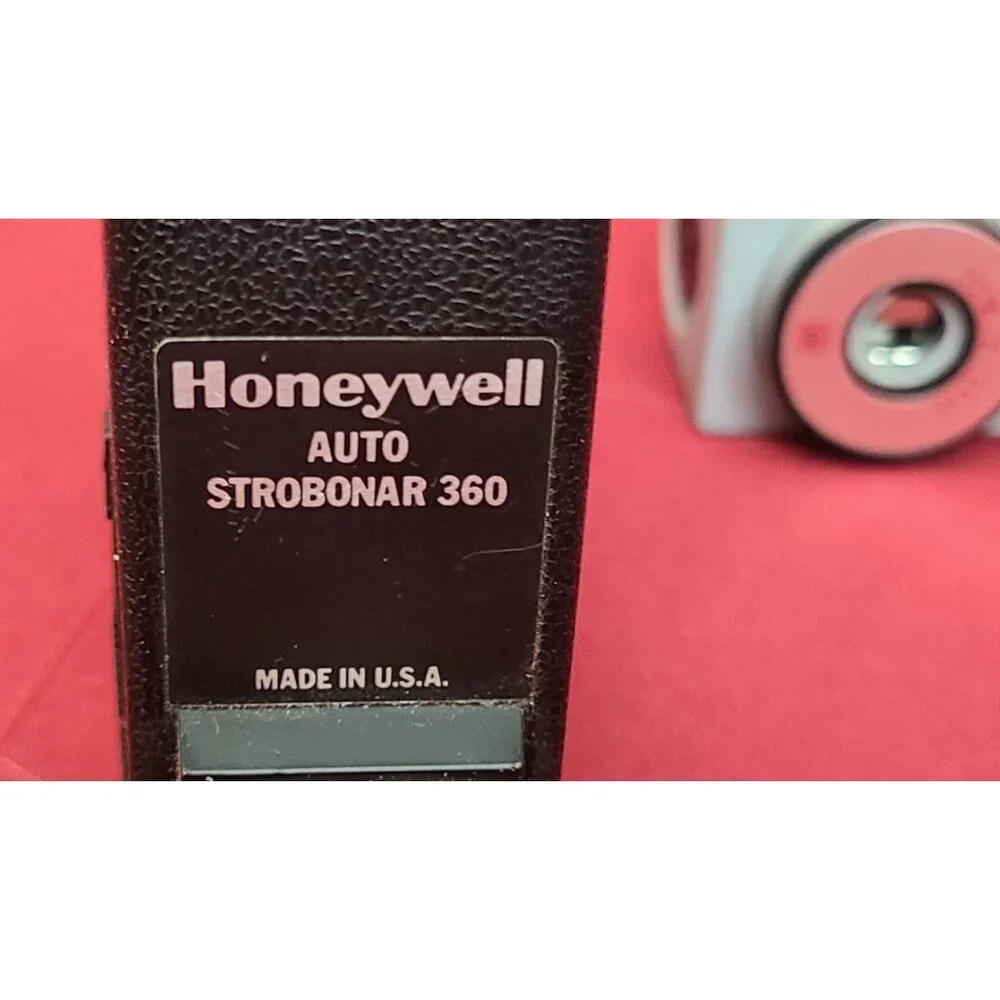 Vintage Lot of Photography Honeywell Tilt-A-Mite + Honeywell Auto Strobonar 360